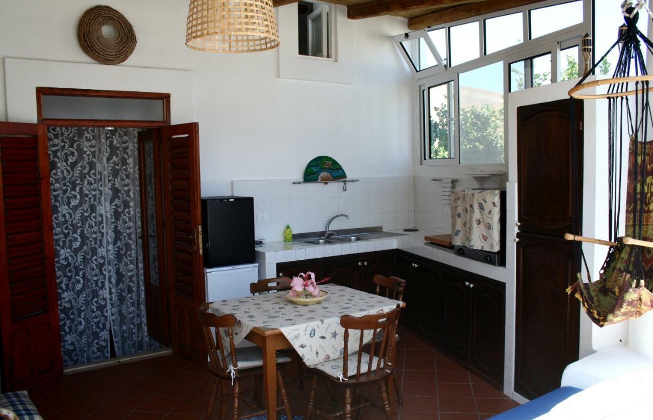 La Ginestra Villa Panarea Buitenkant foto