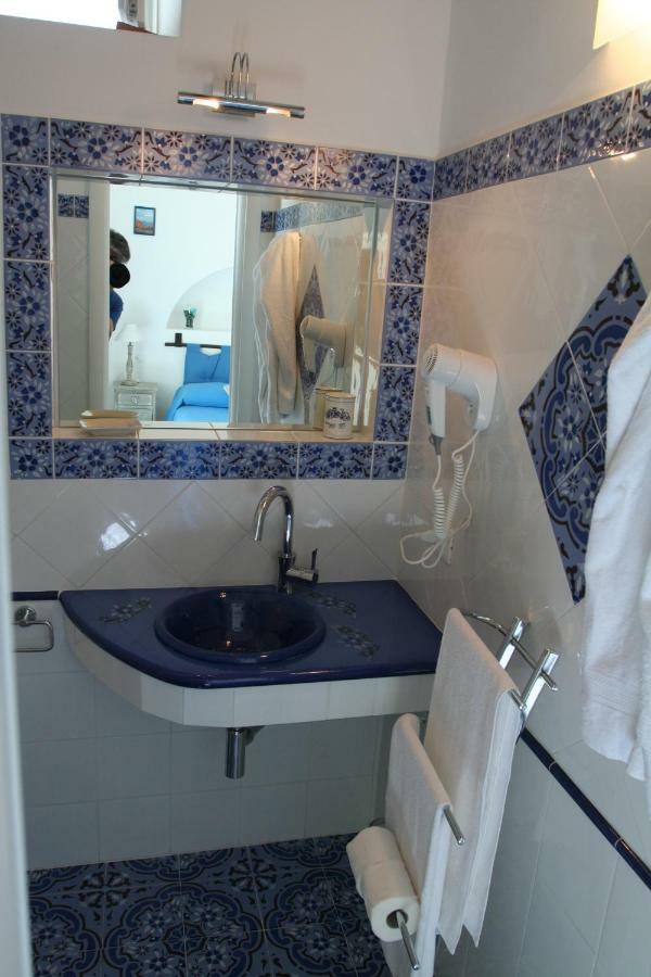 La Ginestra Villa Panarea Buitenkant foto